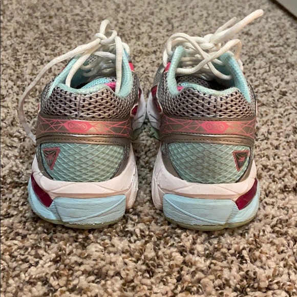 ASICS - Picture 4 of 4